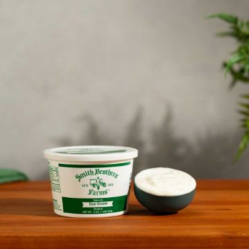 Smith Brothers Natural Sour Cream - 16 oz Smith Brothers Natural Sour Cream - 16 oz
